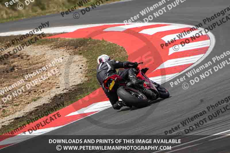 cadwell no limits trackday;cadwell park;cadwell park photographs;cadwell trackday photographs;enduro digital images;event digital images;eventdigitalimages;navarra;no limits trackdays;peter wileman photography;racing digital images;trackday digital images;trackday photos